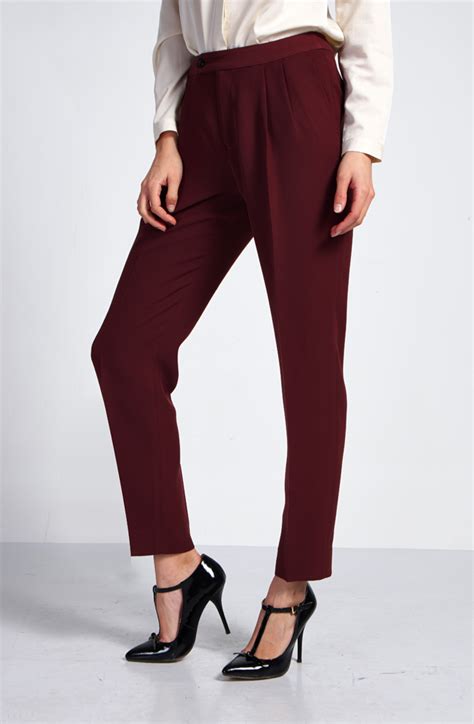 玛萨拉酒红弯腰时尚九分裤-女装定制 | 拉雅网，拉雅私定，拉雅私人定制，在线定制领导品牌