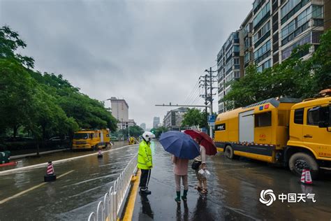 武汉遭遇强降雨 内涝严重“海景”再现-嵊州新闻网