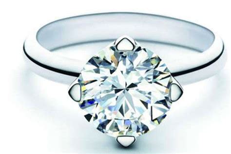 怎么辨别钻石戒指的真假 七个简单有效分辨钻石真伪小窍门 - 中国婚博会官网
