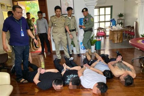 5名中国籍嫌犯涉嫌在柬埔寨绑架勒索同胞被捕 警方救出2中国男子 - 封面新闻