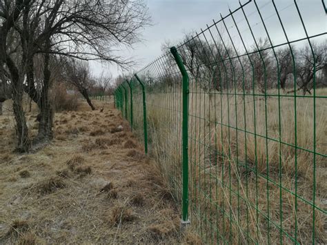 养殖围栏网、防护围栏网、铁丝网防护_CO土木在线