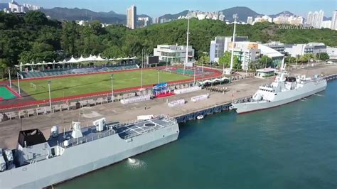 解放军驻香港部队举行两艘舰艇进港归建仪式_凤凰网视频_凤凰网