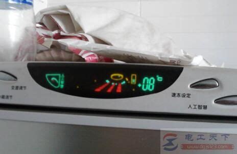 冰箱显示屏温度一直闪烁是什么原因 - 电工天下