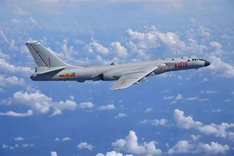 B2轰炸机首飞已经32年，仍是世界最强，中国何时能够超越？|轰炸机|飞机|战斗机_新浪新闻