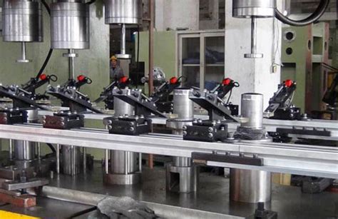冲压设备自动化改造-广州精井机械设备公司