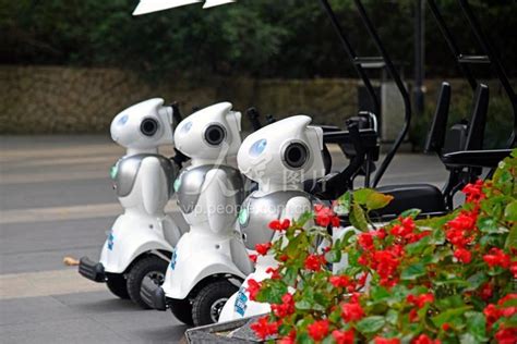 “智电汽车”“机器人”双星闪耀，常州激扬澎湃发展新动能_新华报业网