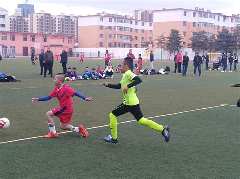 2019年内蒙古自治区“主席杯”校园足球四级联赛初中女子组总决赛在我校开赛-包头师范学院