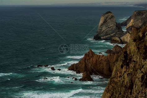 在葡萄牙里斯本区欧洲大陆最西端的Guincho海滩附近的CabodaRoc高清图片下载-正版图片505783045-摄图网