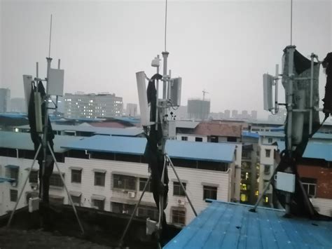 “强烈反对！”广东一小区楼顶装5G基站，业主要求拆除_信号_建设_铁塔