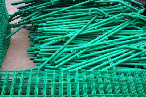 绿色包塑铁丝网现货用于边坡防护植草网 亚奇植草铁丝网价格_防护网/隔离网/隔断网_第一枪