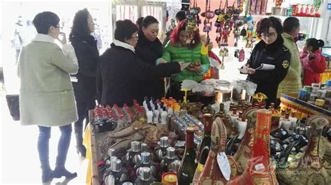甘孜大地： 各族群众欢欢喜喜迎新年