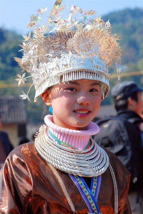 历经千锤百炼终出炉，彰显侗族工匠精神的传统制衣 - 知乎