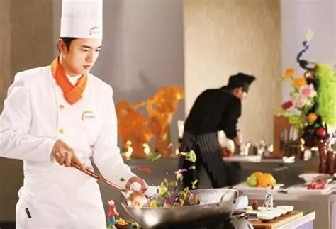 上海酒楼招聘(月工资10万起！在米其林餐厅做厨师，真那么好？) - 【爱喜匠】
