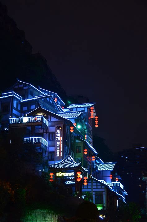 夜游重庆·洪崖洞|摄影|风光摄影|sunbinqj - 原创作品 - 站酷 (ZCOOL)