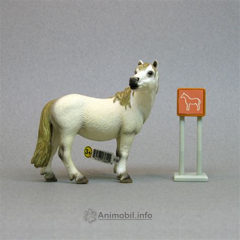 Schleich 13609 Camargue Mare - Toy Animal Wiki