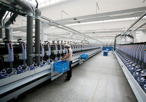 纺织车间生产忙-大河网