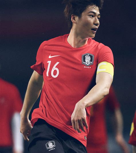 韩国国家队2018世界杯主客场球衣发布 - 球衣 - 足球鞋足球装备门户_ENJOYZ足球装备网