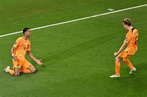 2比0击败非洲冠军塞内加尔，荷兰队开启“无冕之王”摘帽之路
