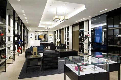 Chanel在日本的首家精品店重装开业，黑白色的_联商网