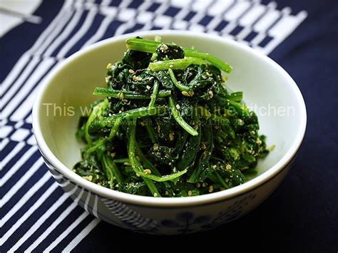 【日式芝麻碎拌菠菜的做法步骤图，怎么做好吃】jue_下厨房