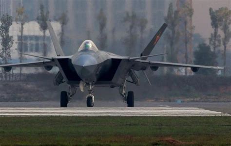 中国六代战机装备智能飞控 机翼打成两半还能飞_凤凰网