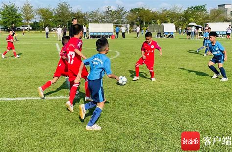 “国王杯”青少年足球赛开幕，U18国足主帅成耀东相信中国足球未来一定好