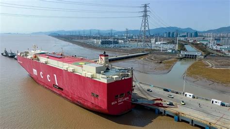 超2000辆！宁波舟山港最大批次外贸出口新能源汽车滚装出海