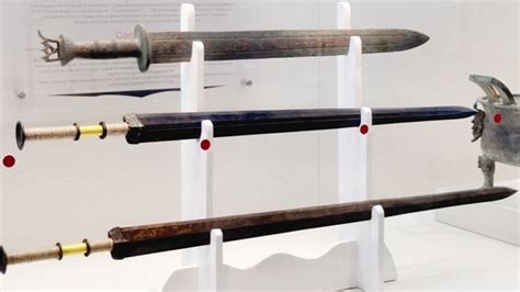 惊艳，番禺区这座博物馆展出上百把古剑