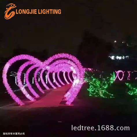 高：2.8米 爱心长廊造型灯 粉红发光爱心拱门 灯光节-阿里巴巴