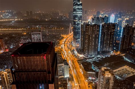 武汉城市建筑夜晚宝丰路立交交通枢纽航拍摄影图配图高清摄影大图-千库网