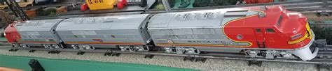 Clean Double Boxed Lionel 2343 SF F3 AA Diesels