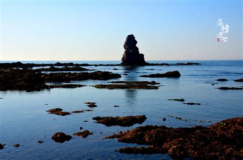 2023石老人海水浴场游玩攻略,海上的这块石头非常像一位老...【去哪儿攻略】