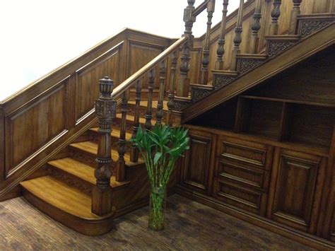 实木楼梯用什么油漆好，怎样选择木质楼梯 - 房天下装修知识