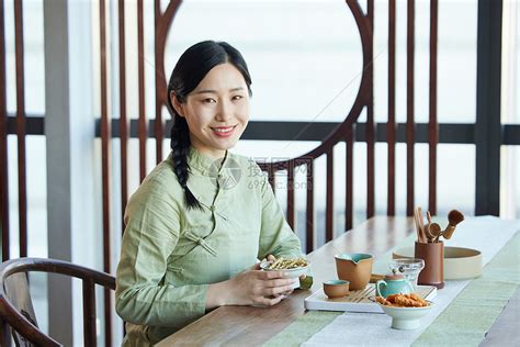 国际学子在茶文化交流中提升汉语水平-东北林业大学新闻网