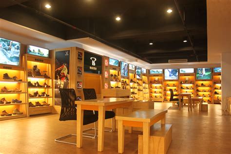 适合注册鞋业公司的名字大全_公司店铺起名_安康起名网免费取名