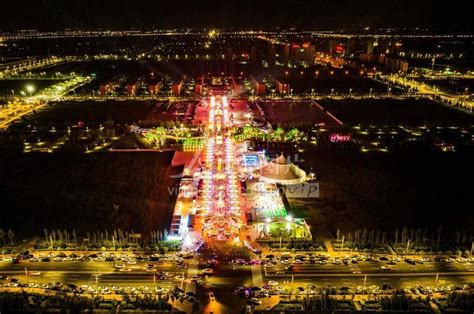 内蒙古：“乌兰察布之夜”迎来暑期旅游热-人民图片网