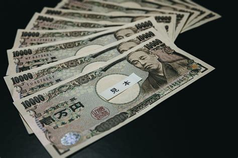 10万日元和银行存折和印章的照片素材免抠元素模板下载 - 图巨人