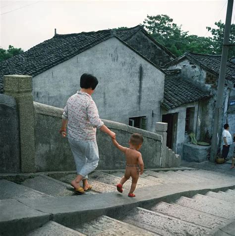122张从未公开的照片，一代中国人的集体童年相册_凤凰网资讯_凤凰网