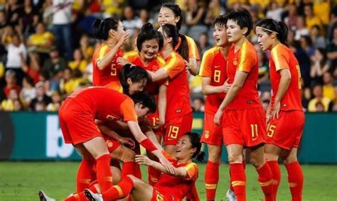 鲁中晨报--2023/10/30-- 体娱--中国女足3:0迎奥预赛首胜