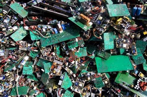 电子垃圾污染不容忽视 电子电器废弃物回收前景看好_前瞻趋势 - 前瞻产业研究院