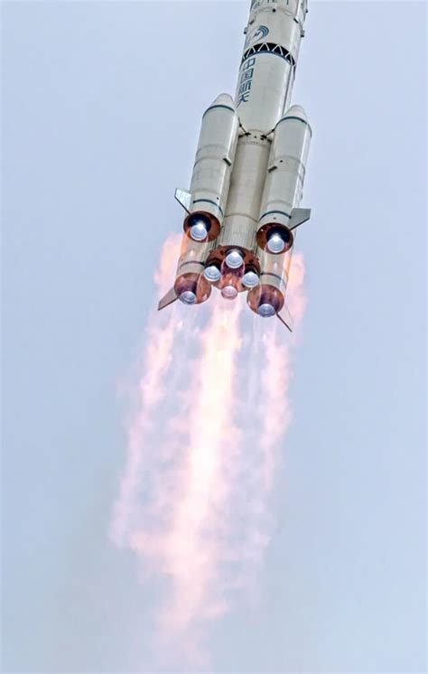 我国今年或有新型神秘火箭首飞，您来看看是哪款？是为载人登月吗|长征_新浪新闻