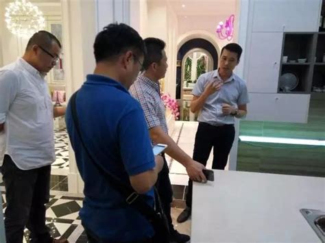 热烈欢迎上海百安居设计师团队莅临世友地板总部交流参观 - 品牌之家