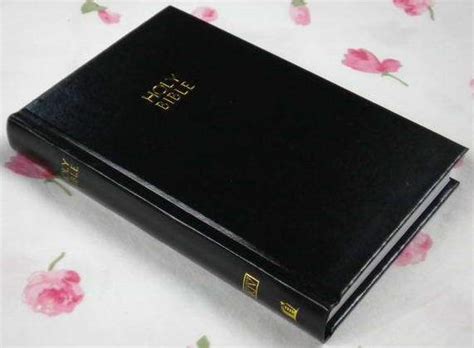 2019年第87本：《新旧约全书》，也就是《圣经》。这本书|新旧约全书|圣经|基督教_新浪新闻