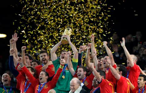南非世界杯西班牙队进了几个球(2010年西班牙世界杯夺冠阵容，谁是最可惜的那个替补？)