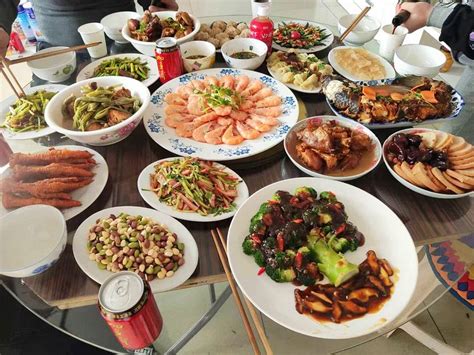 在云南过春节年夜饭吃什么？晒出你的年夜饭照片吧！