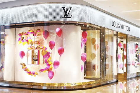 Louis Vuitton最新东京男士专卖店设计，黄色演绎lv独特的轻时尚 – 米尚丽零售设计网-店面设计丨办公室设计丨餐厅设计丨SI设计丨VI设计