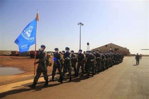 中国第6批赴马里维和部队参加多国联合防卫演练 - 中国军网