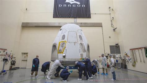 NASA和SpaceX将联手延长哈勃望远镜寿命：提高其轨道高度_手机新浪网