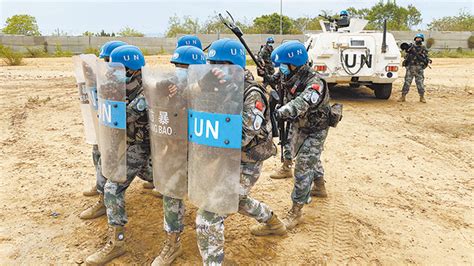 中国第八批赴南苏丹（朱巴）维和步兵营获联合国“和平荣誉勋章”__财经头条