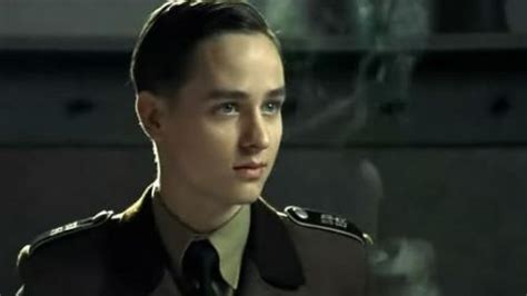 推荐一部经典二战电影，德国纳粹上校，竟迷上性感貌美的女间谍！_电影_高清完整版视频在线观看_腾讯视频